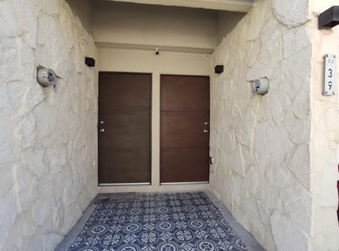 Montejo 2 House in Santiago de Queretaro