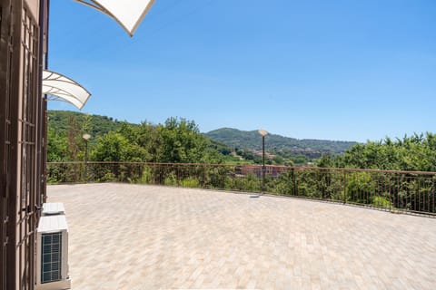 Balcony/Terrace, Photo of the whole room