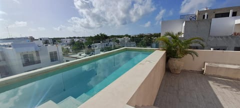 Balcony/Terrace, Swimming pool