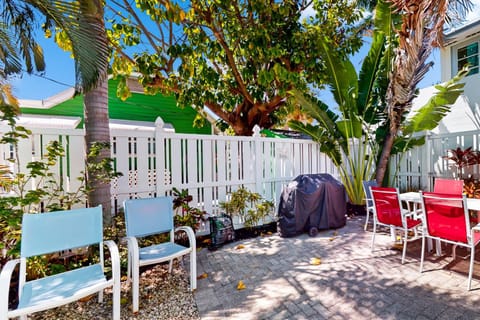 Nautical Nook at Bayview Inn Apartment in Bradenton Beach