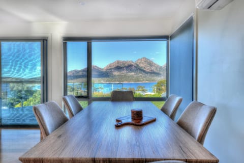 Natural landscape, Living room, Seating area, Dining area, Mountain view, Sea view