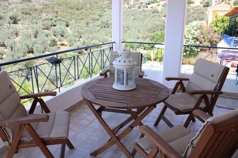 Natural landscape, View (from property/room), Balcony/Terrace, Dining area