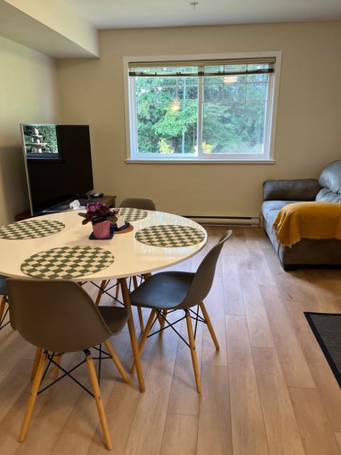 2 Beds Guest Suite to Yourself at Coquitlam Centre Mall Apartment in Port Coquitlam