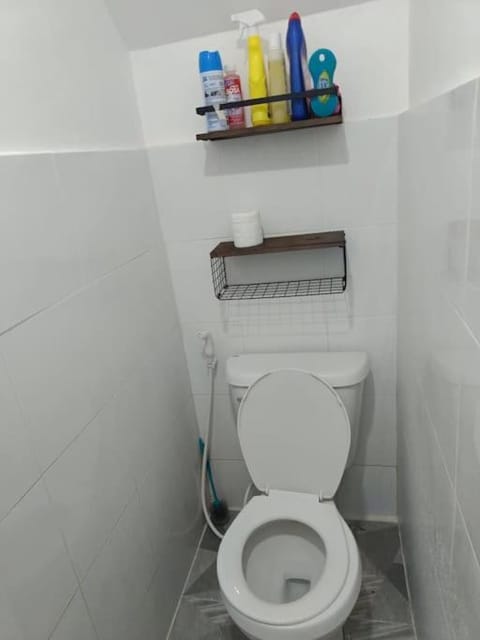 Toilet, Bathroom