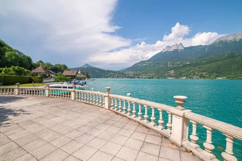 L'Attik superbe appartement pour 5 personnes House in Talloires