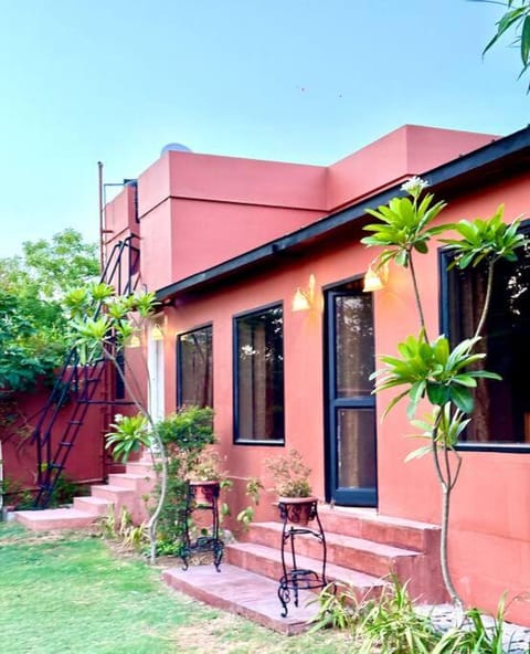 Om Kanta Farms Chalet in Jaipur