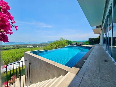 Phuket Great Property Apartment in Thep Krasatti