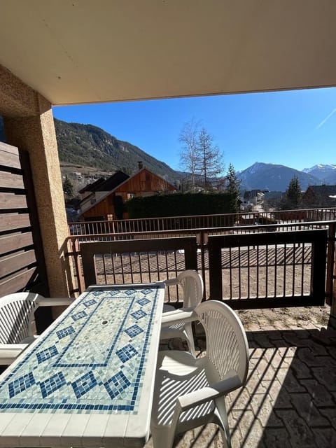 Patio, Natural landscape, View (from property/room), Balcony/Terrace, Mountain view