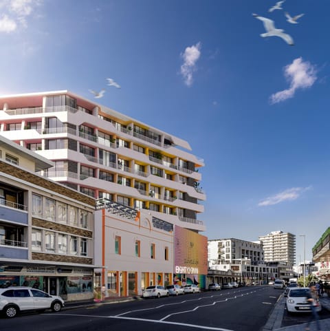 EIGHTY2 ON M - Fluent Luxury Serviced Apartments Hotel in Sea Point