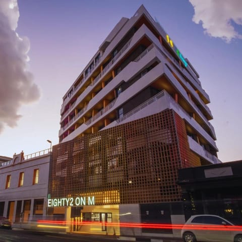 EIGHTY2 ON M - Fluent Luxury Serviced Apartments Hotel in Sea Point