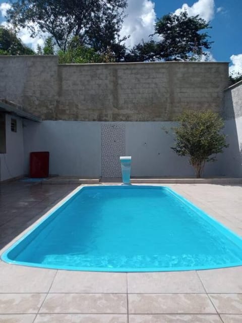 Casa com piscina em Esmeraldas MG House in Contagem