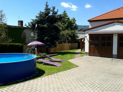 Garden, Swimming pool