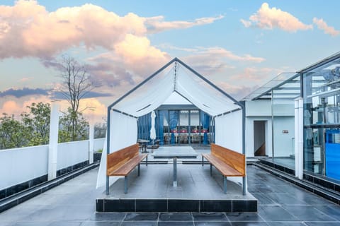 Property building, Day, Natural landscape, View (from property/room), Balcony/Terrace, Seating area