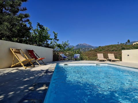 Natural landscape, Mountain view, Pool view, Swimming pool, sunbed