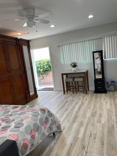 359A Beautiful Studio Apt Maison in Gardena