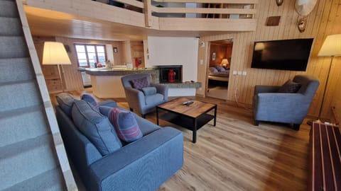 Communal lounge/ TV room, Living room