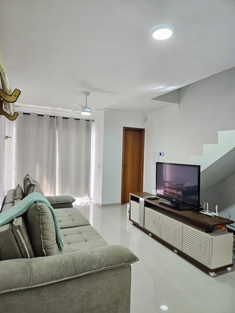 Communal lounge/ TV room, TV and multimedia, Living room