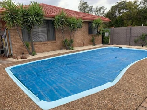 Swimming pool, Swimming pool