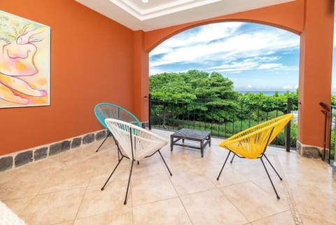 Amazing Ocean Front Condo In Langosta Apartment in Playa Langosta