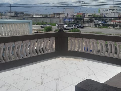 Bobby Vacational Home Apartment in Portmore