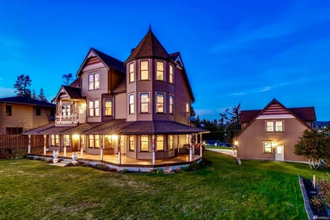 Property building, Night