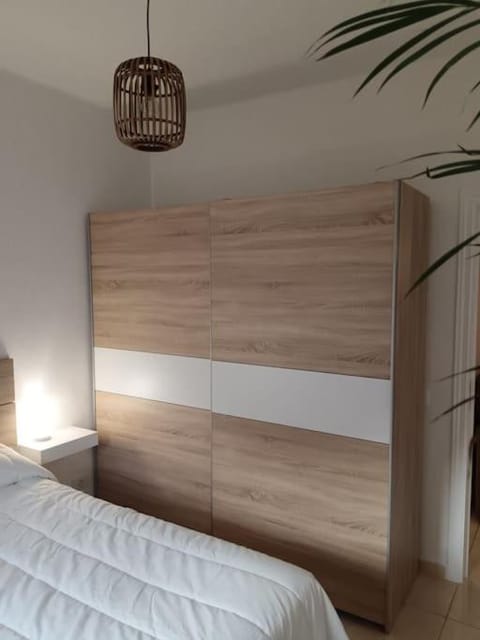 Bed, Bedroom, wardrobe