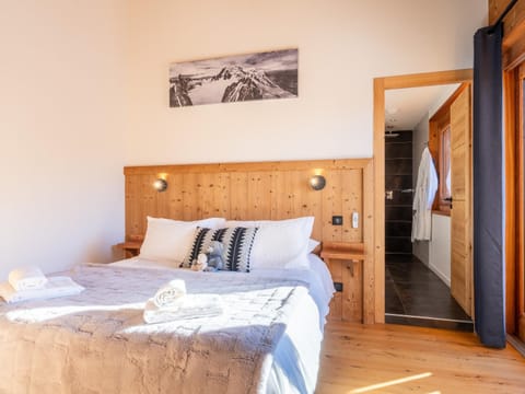 Chalet 5 étoiles avec sauna et bain nordique, proche des pistes, pour 12 personnes - FR-1-467-127 Chalet in Le Grand-Bornand