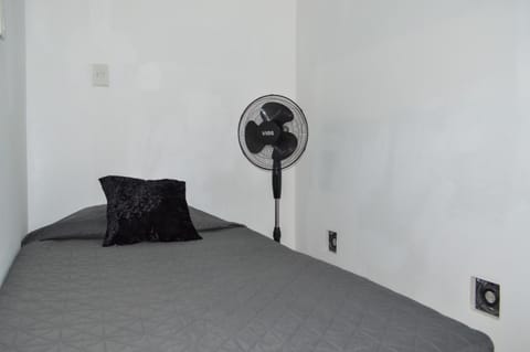 Bed, Photo of the whole room, Bedroom, air conditioner