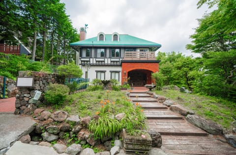 Property building, Day, Garden, Garden view, Inner courtyard view