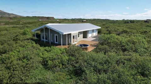 Property building, Natural landscape, Hot Tub