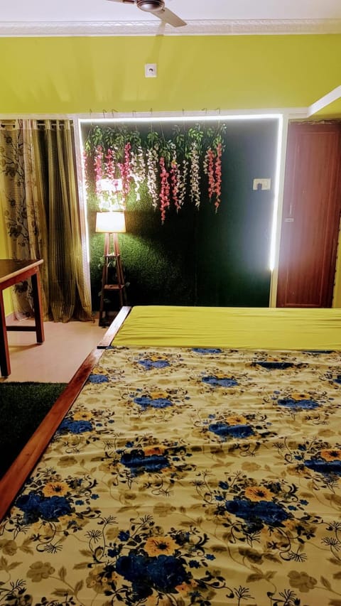 Pravuprasad guesthouse near airport and railway station Bed and Breakfast in Bhubaneswar