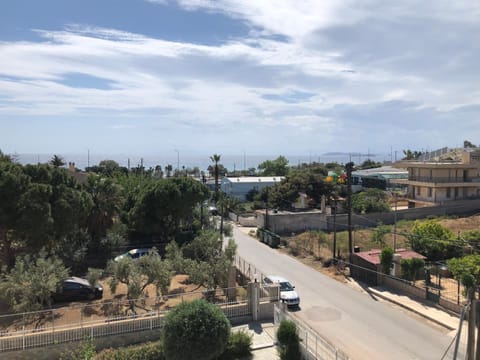 Neighbourhood, Sea view, Quiet street view