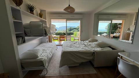 Bed, Living room, Seating area