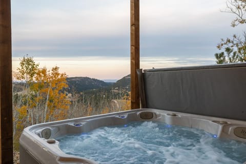 Day, Natural landscape, Hot Tub, Mountain view