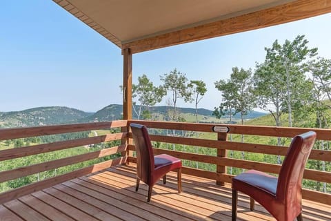 Patio, Day, Natural landscape, Mountain view