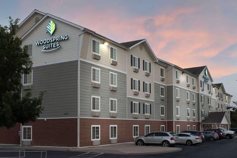WoodSpring Suites San Antonio North Live Oak I-35 Hotel in San Antonio