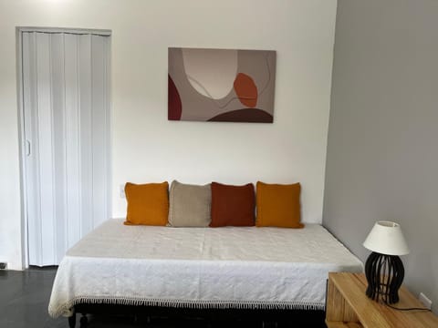 Flat com ar, varanda e linda vista para o Ibituruna - 201 Appartement in Governador Valadares