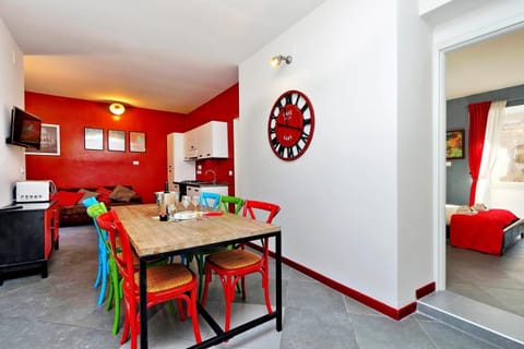 Cozy Apartment Fabia 300 mt from Colosseum Appartement in Rome