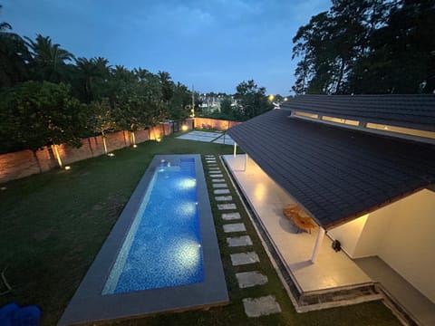 Night, Garden, Garden view, Pool view, Swimming pool