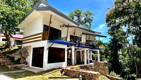 Property building, Day, Garden, View (from property/room), Balcony/Terrace, Garden view