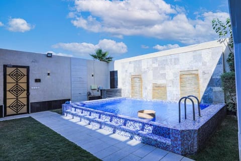 Shower, Hot Tub, Bathroom, Pool view, Swimming pool