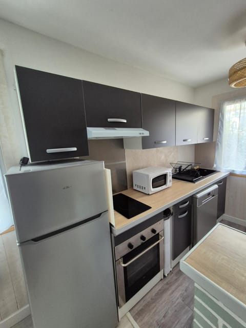 Bel appartement proche Paris Apartment in Puteaux