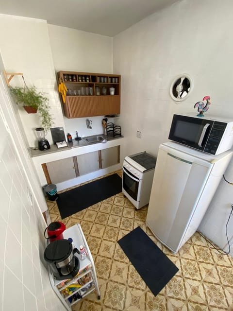 Kitchen or kitchenette, oven