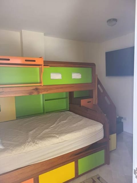 TV and multimedia, Bedroom, bunk bed