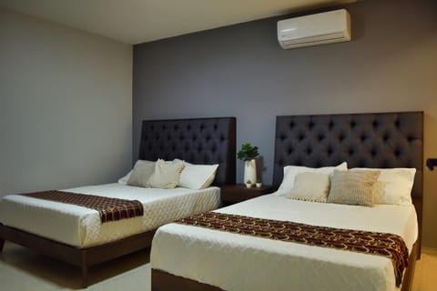 Bed, Photo of the whole room, Bedroom, air conditioner