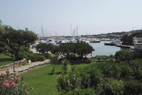 Porto Rotondo, delizioso appartamento sul porto Apartment in Porto Rotondo