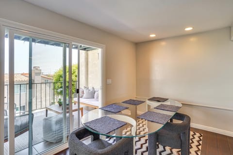 Sunny and Modern Dana Point Condo 1 Mi to Beaches! Apartment in Dana Point