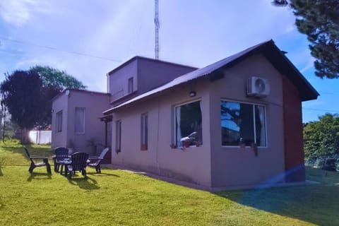 Aires de la Sierra House in Sierra de los Padres