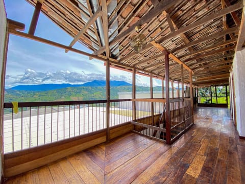 Natural landscape, View (from property/room), Balcony/Terrace, Mountain view, River view