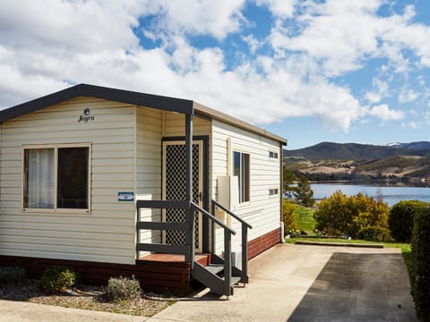 NRMA Jindabyne Holiday Park Camping /
Complejo de autocaravanas in Jindabyne